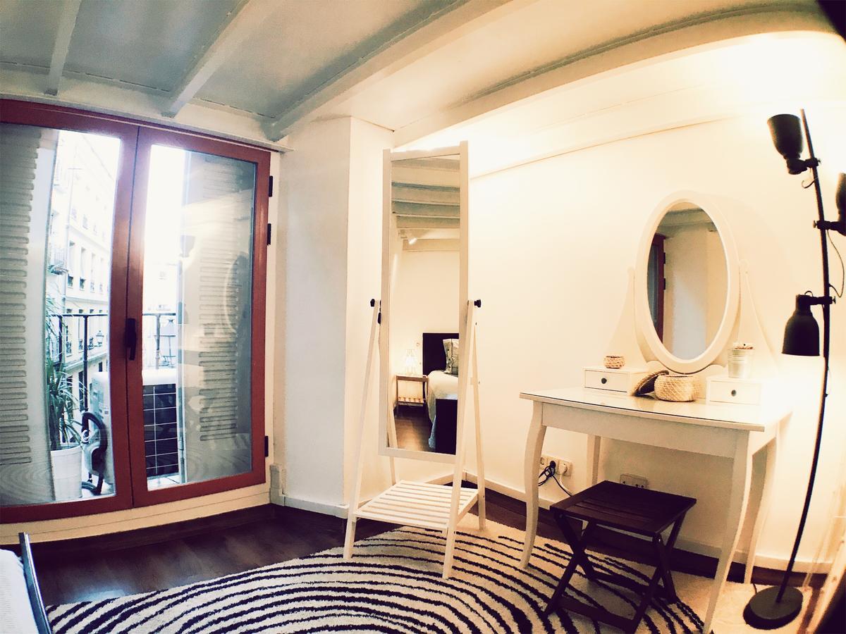 Lollipop Flats City Center Suite II Madrid Bagian luar foto